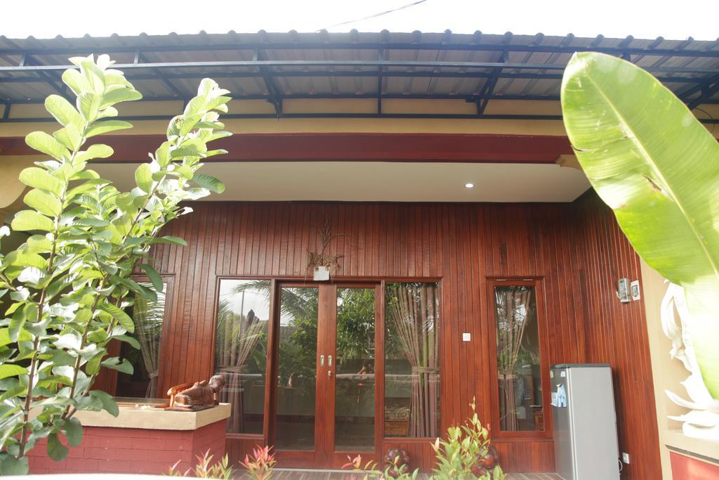 Canang Sari House Ubud Exterior foto